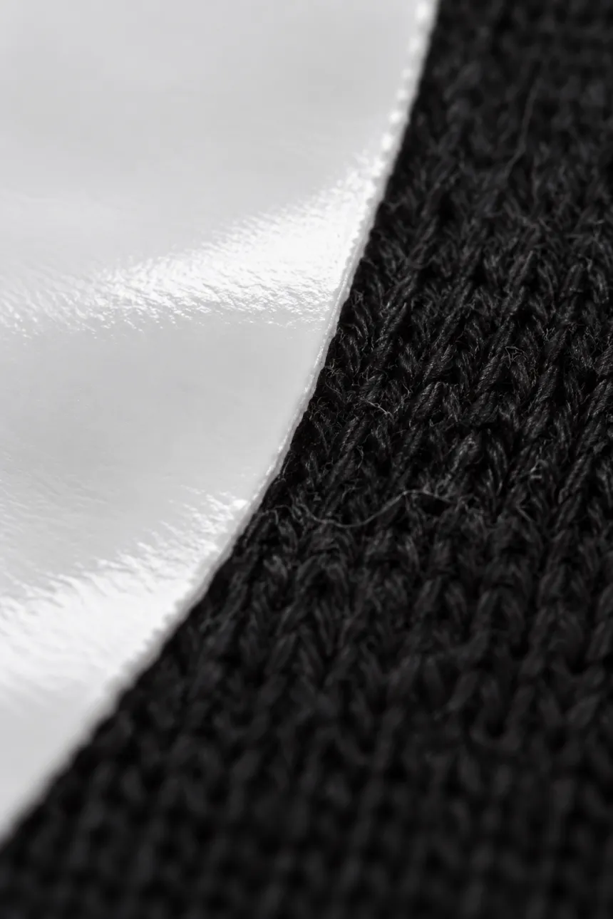 Heat vinyl with a crisp edge, up close